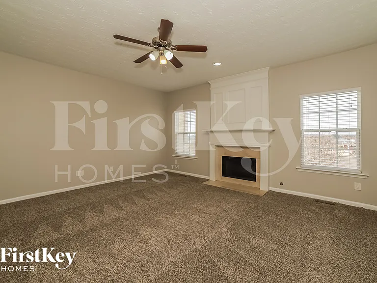 2046 Dartmoth Way — Photo 4
