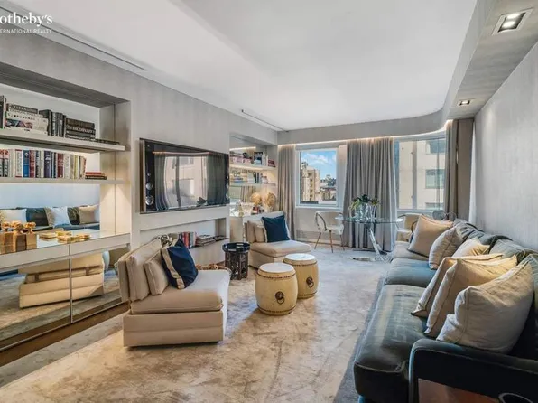 530 Park Avenue image 1 of 5