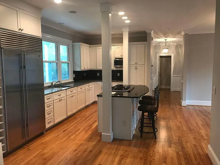 2820 Middle St — Photo 8