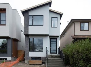 3528 W 3rd St NW, Calgary, AB T2K0Z6