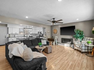 408 Zay Dr, Excelsior Springs, MO 64024