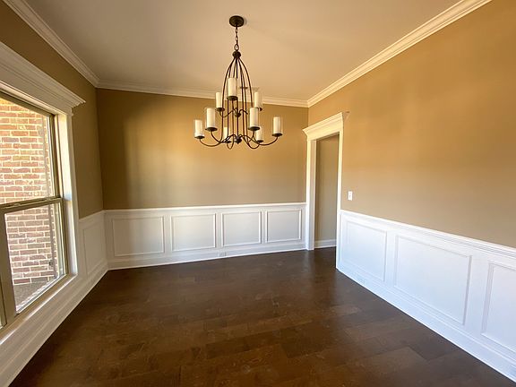 2nd image of 902 Paislee Raine Dr
