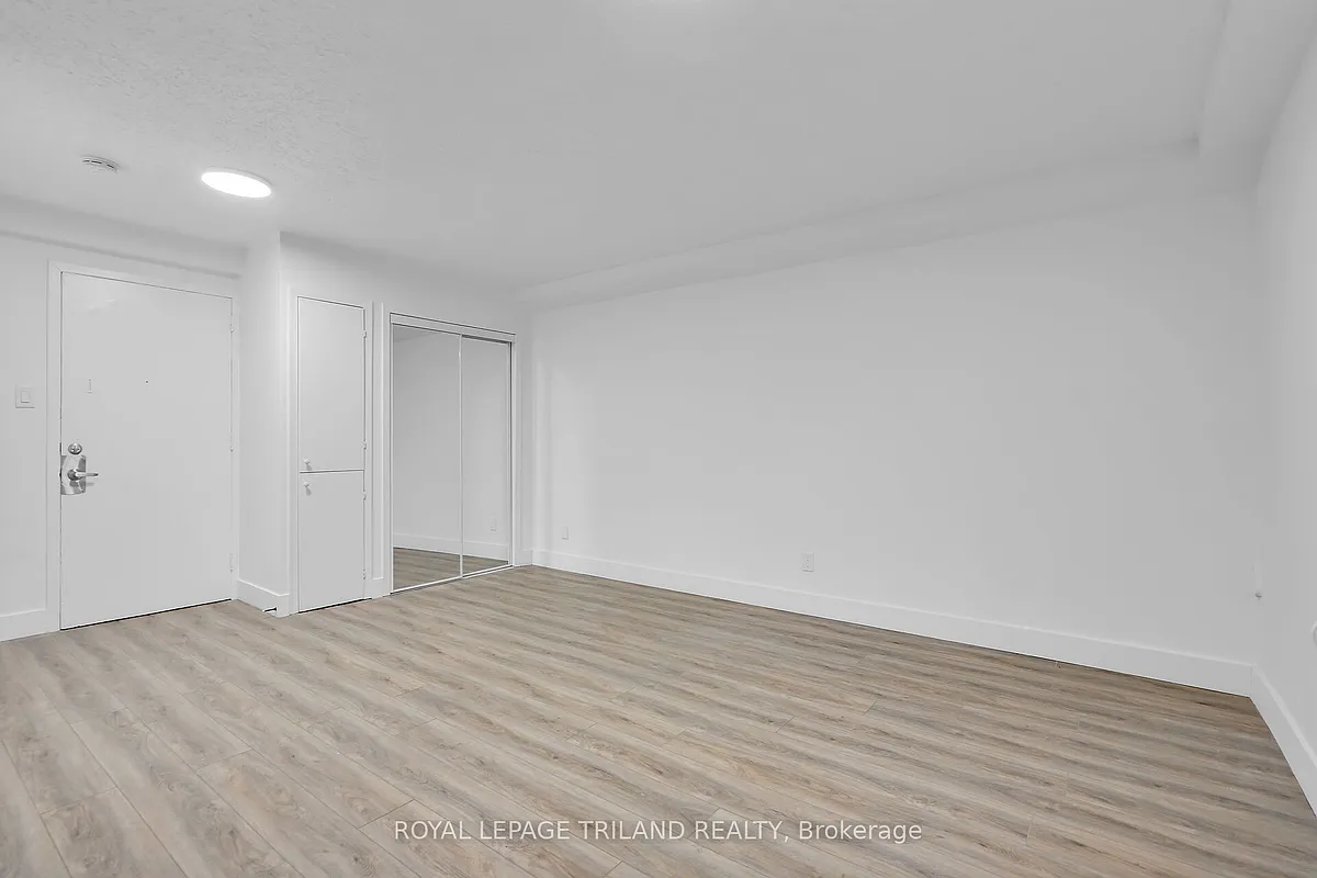 Building Photo - 20 Craig St #C