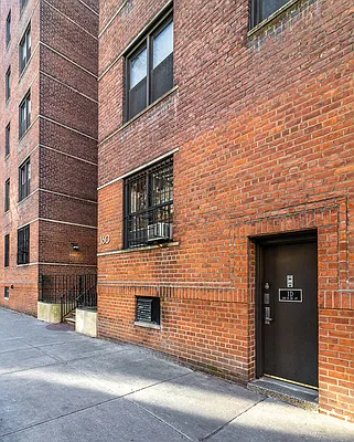 Sold by Keller Williams NYC | media 23