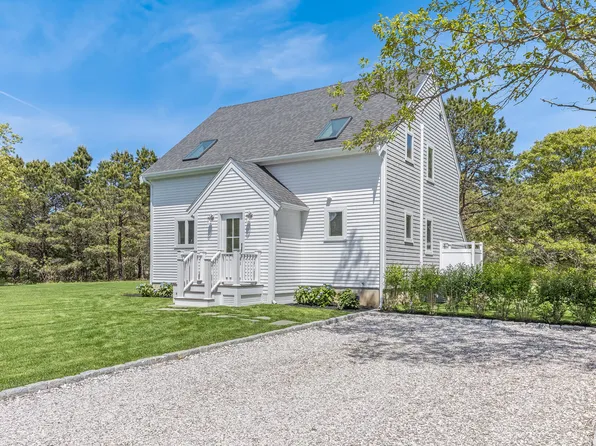 61 Dodgers Hole Road, Edgartown, MA 02539