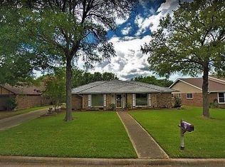 1313 Chestnut Rd, Mansfield, TX 76063