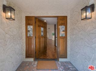 4911 Collett Ave, Encino, CA 91436