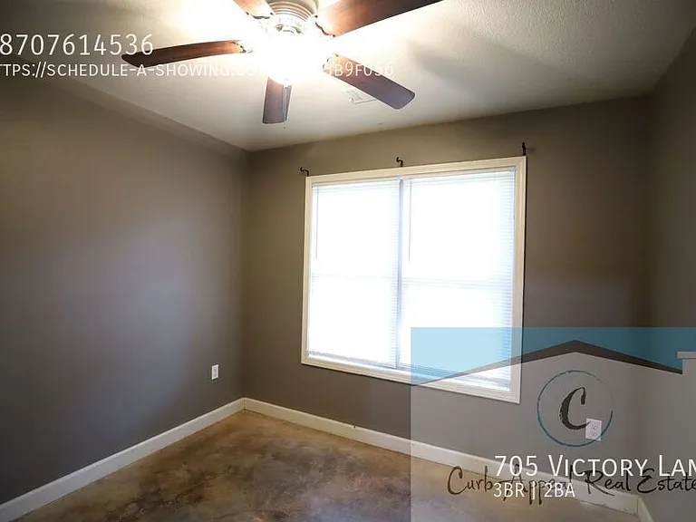 705 Victory Ln — Photo 7