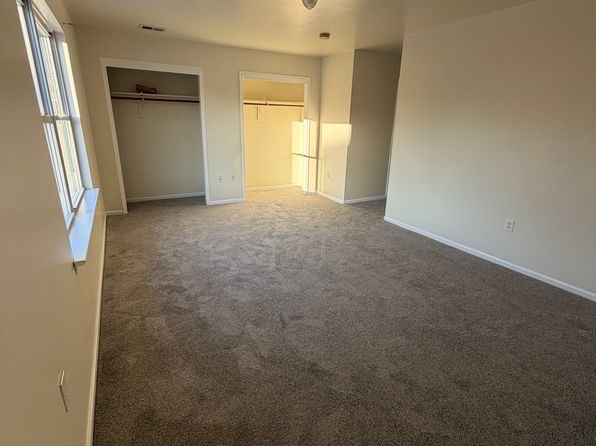 49 Lincoln Ave #2