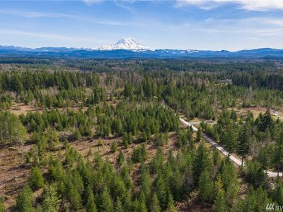 2001 Kinsman Ct E, Roy, WA, 98580
