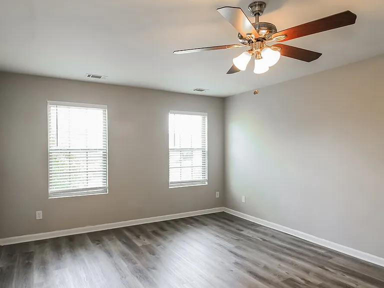 207 Shaker Hollow Dr — Photo 11