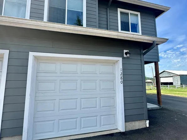 1280 44th Ave, Sweet Home, OR 97386