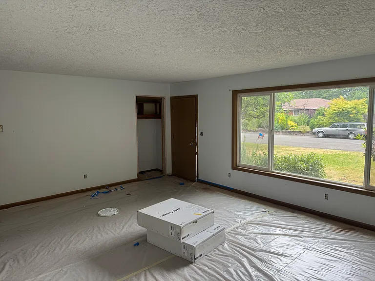 5913 Texas Dr — Photo 3
