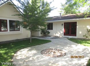811 W Washington St, Carson City, NV 89703