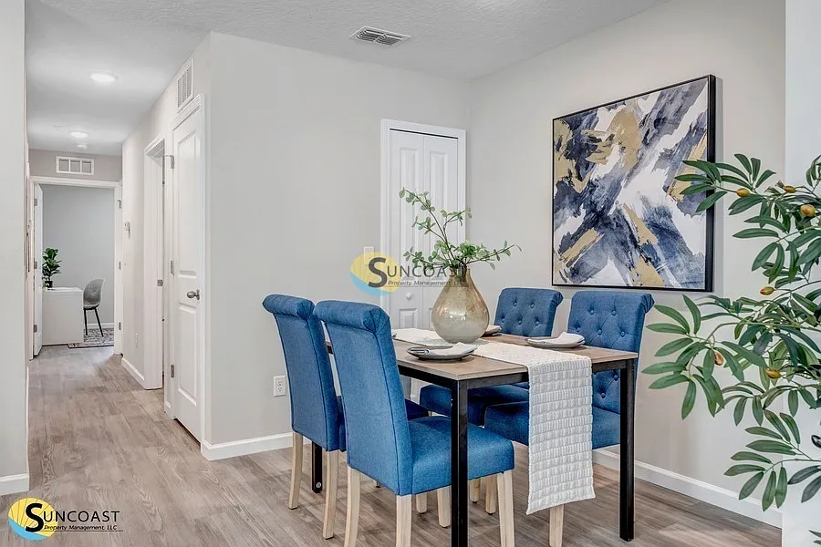 Stylish Apts West Jax! — Photo 4