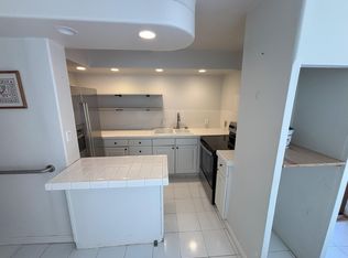 3660 Lower Honoapiilani Rd APT 101, Lahaina, HI 96761