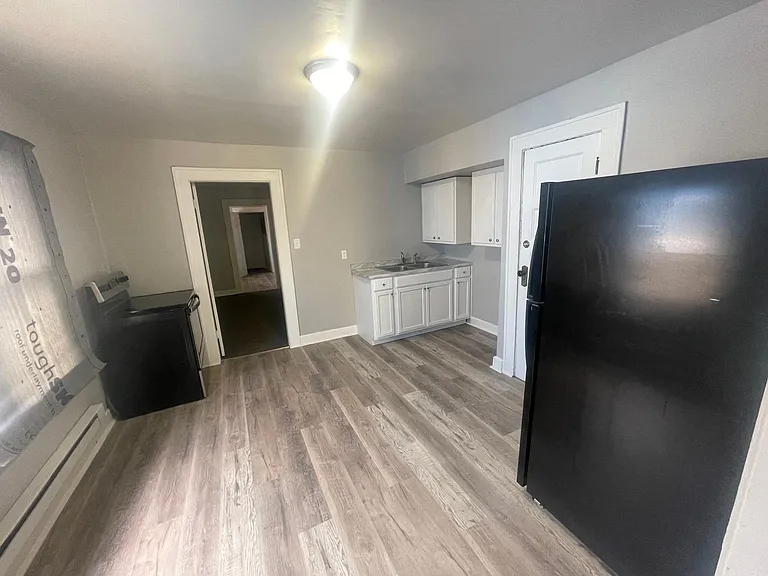 939 N Ewing St — Photo 9