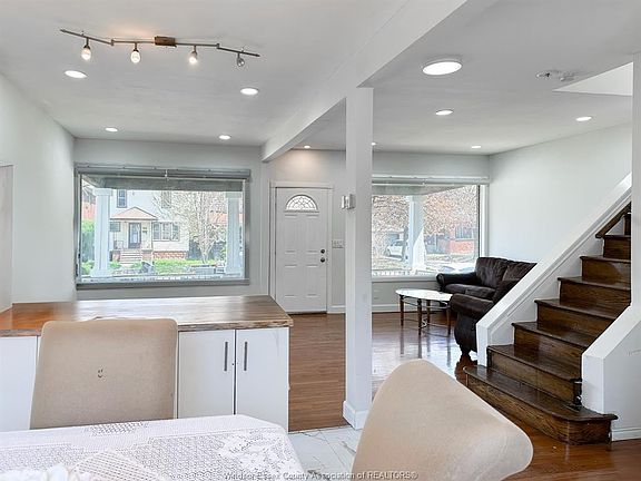5th image of 421 Hall Ave