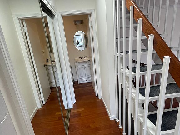 5th image of 180 Glenbrook Rd APT 55