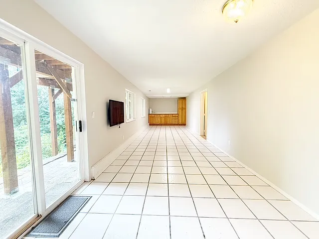 1128 NW Thornwood Cir — Photo 46