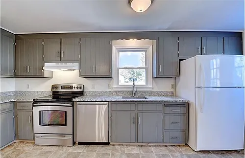 21 Westerly St Photo 1