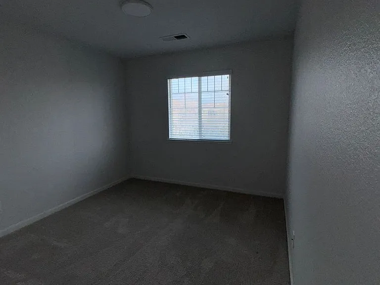 7916 Splendid Way — Photo 17