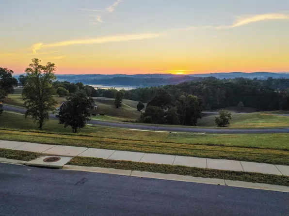 302 Waterview Way, Morristown, TN 37814