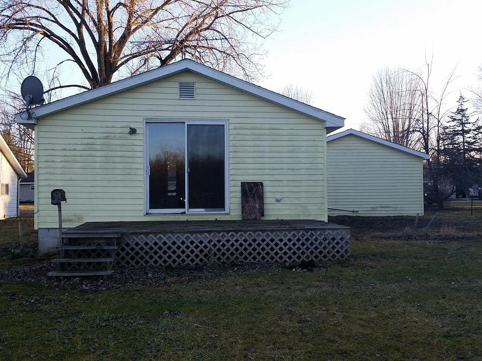 1st image of 2586 Lucille Dr