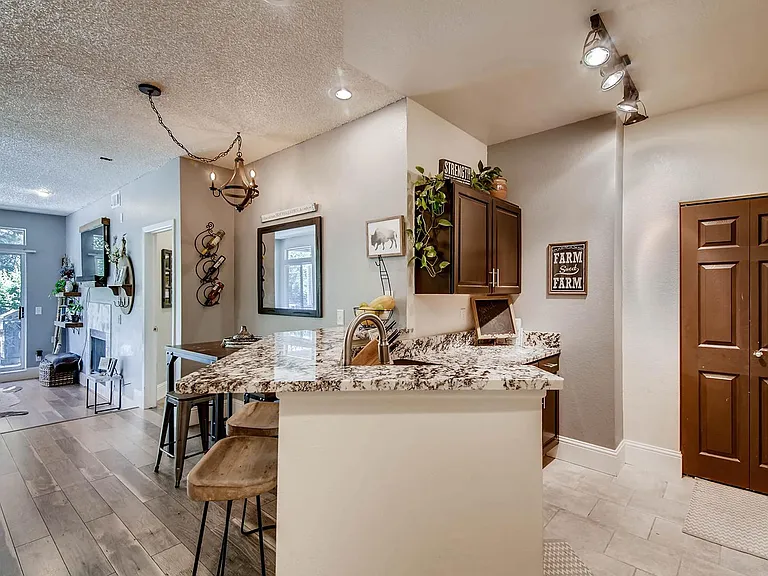 6001 S Yosemite St #D102 — Photo 4