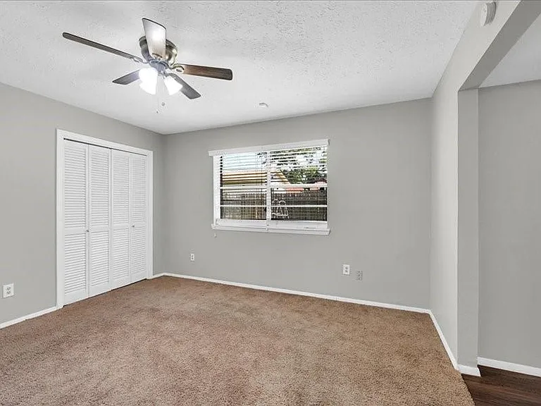 8406 Daycoach Ln — Photo 11