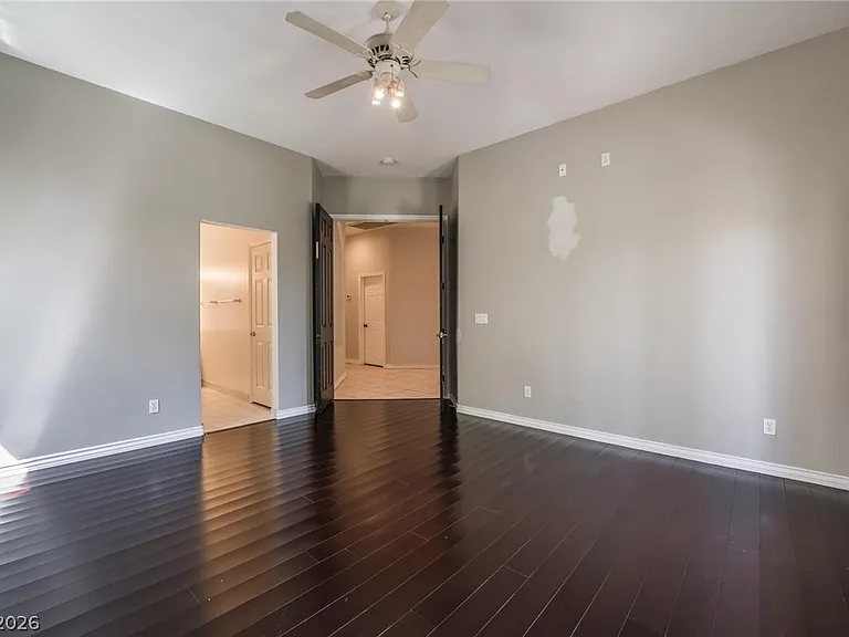9675 Irvine Bay Ct — Photo 35