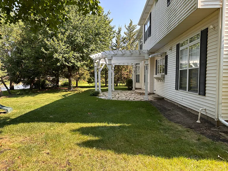 13028 Cathy Ln — Photo 33