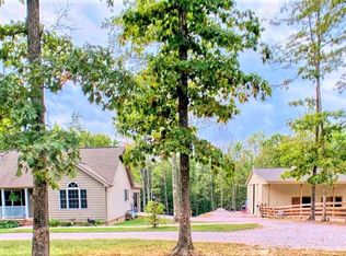 643 Ridge Top Dr, Jamestown, TN 38556