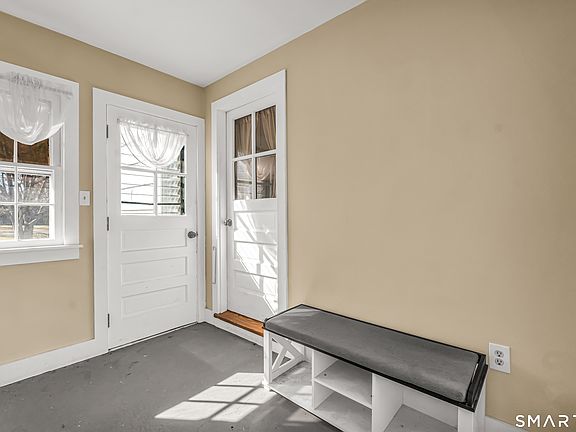 5th image of 466 High Hill Rd