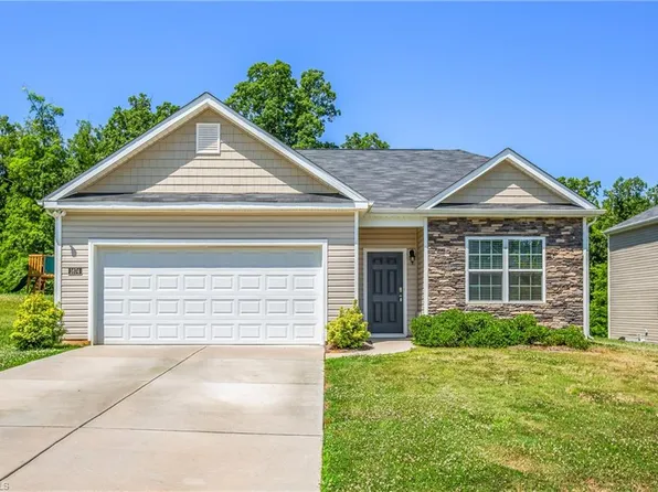 1674 Weatherend Dr, Rural Hall, NC 27045