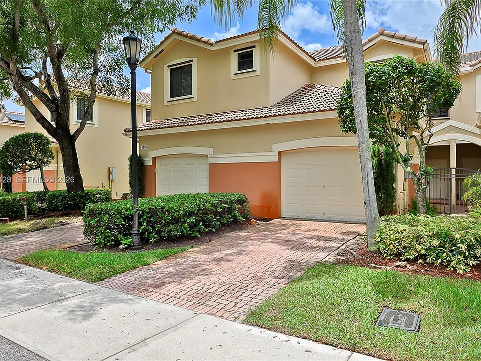 4238 Vineyard Cir #4238