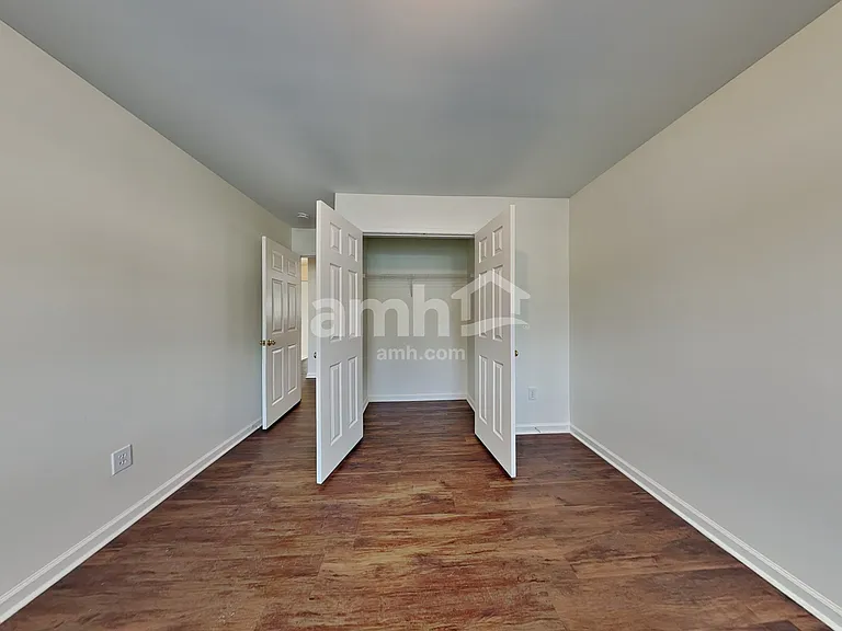 218 Bellport Dr — Photo 11