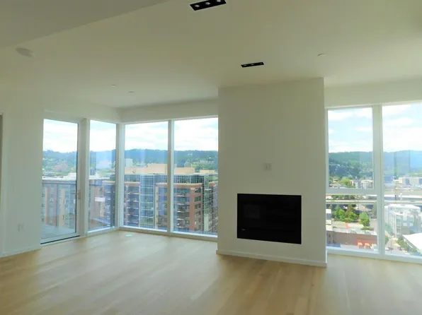 1075 NW Northrup St, Portland, OR