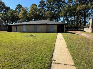 3403 Denson Dr #B, Longview, TX 75604