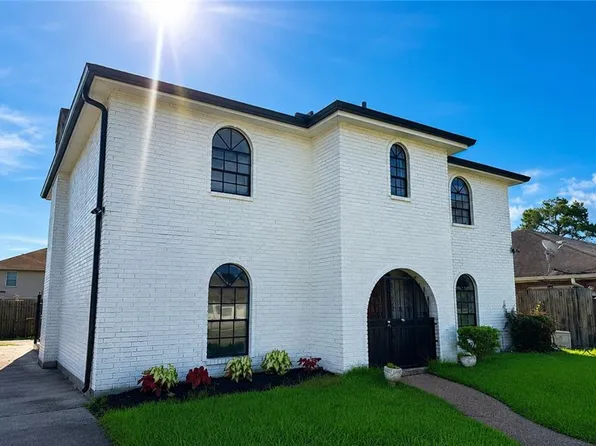 7721 Butterfield St, New Orleans, LA 70126