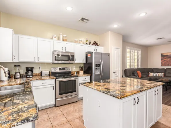 3735 E SEBASTIAN Lane, Gilbert, AZ 85297