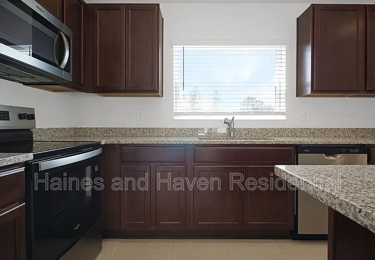 3139 Cedar Crossing Blvd — Photo 6