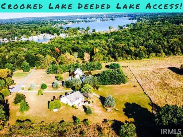 4537 W Black Oak Cir, Angola, IN 46703