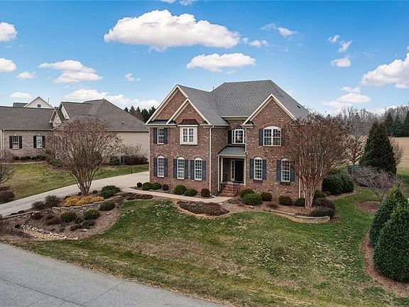 2nd image of 7612 Cedar Chase Dr