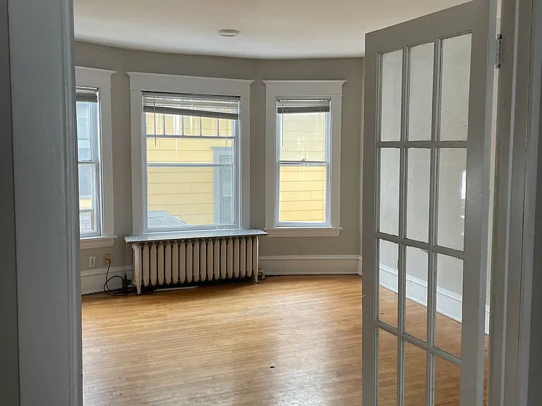 2509 Grand Ave S #2 — Photo 4