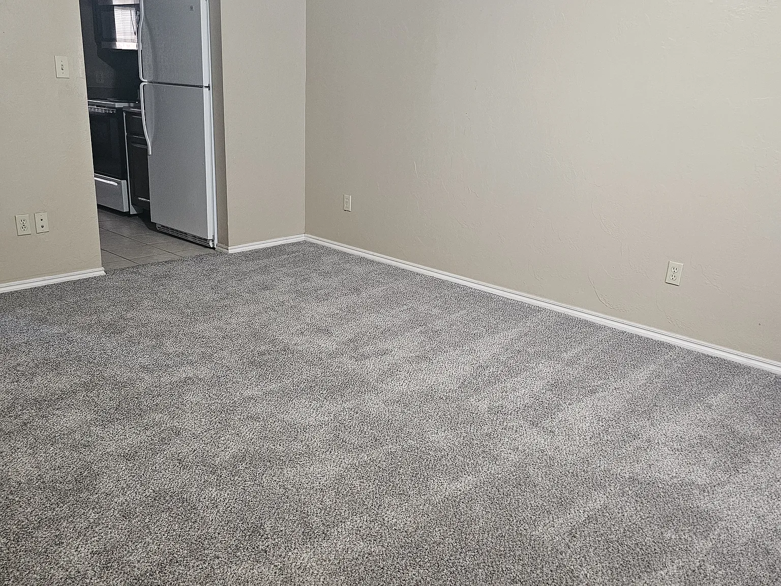 2 bed, $965 — Photo 4