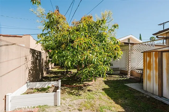 609 Alexander St #A — Photo 24