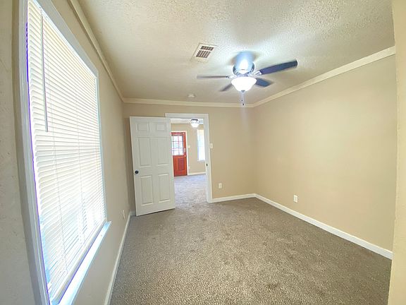 5th image of 1622 College St