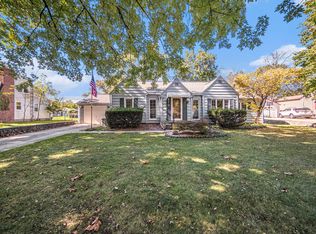 870 Woodbine St, Jackson, MI 49203