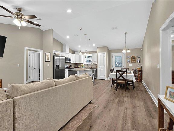 5th image of 2539 Lawrence Dr